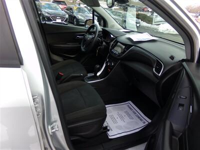 2018 Chevrolet Trax LS   - Photo 13 - Groton, CT 06340