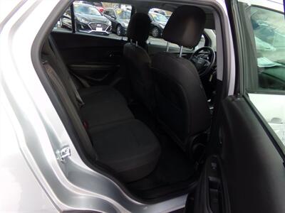 2018 Chevrolet Trax LS   - Photo 12 - Groton, CT 06340