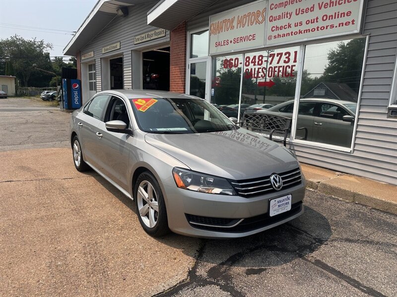 2013 Volkswagen Passat SE PZEV - Photo 1 - Uncasville, CT 06382