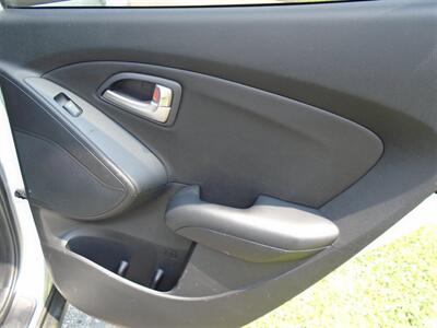 2013 Hyundai TUCSON GLS   - Photo 18 - Uncasville, CT 06382