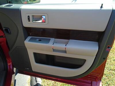 2011 Ford Flex SEL   - Photo 20 - Groton, CT 06340