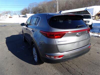 2017 Kia Sportage LX   - Photo 5 - Uncasville, CT 06382