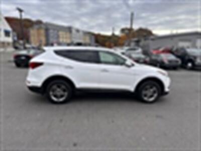 2017 Hyundai SANTA FE Sport 2.4L   - Photo 8 - Uncasville, CT 06382