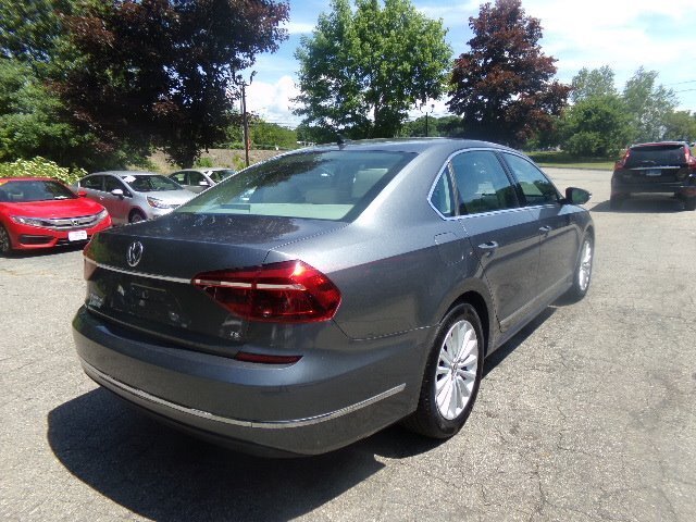 2017 Volkswagen Passat 1.8T SE - Photo 7 - Groton, CT 06340