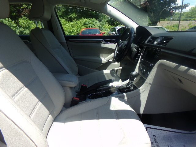 2017 Volkswagen Passat 1.8T SE - Photo 10 - Groton, CT 06340