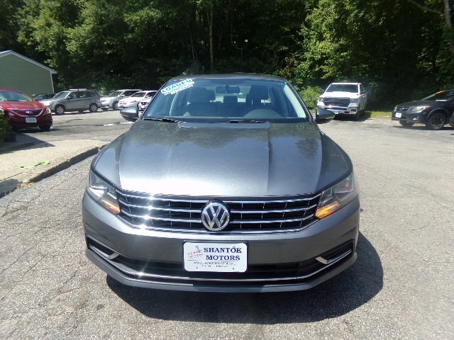 2017 Volkswagen Passat 1.8T SE - Photo 2 - Groton, CT 06340