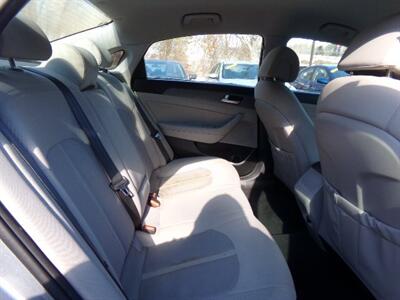 2015 Hyundai SONATA SE   - Photo 13 - Uncasville, CT 06382