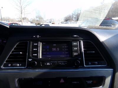 2015 Hyundai SONATA SE   - Photo 15 - Uncasville, CT 06382
