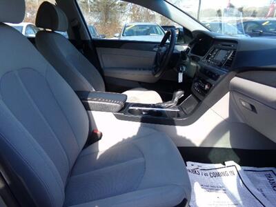 2015 Hyundai SONATA SE   - Photo 14 - Uncasville, CT 06382