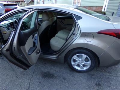 2014 Hyundai ELANTRA SE   - Photo 11 - Uncasville, CT 06382