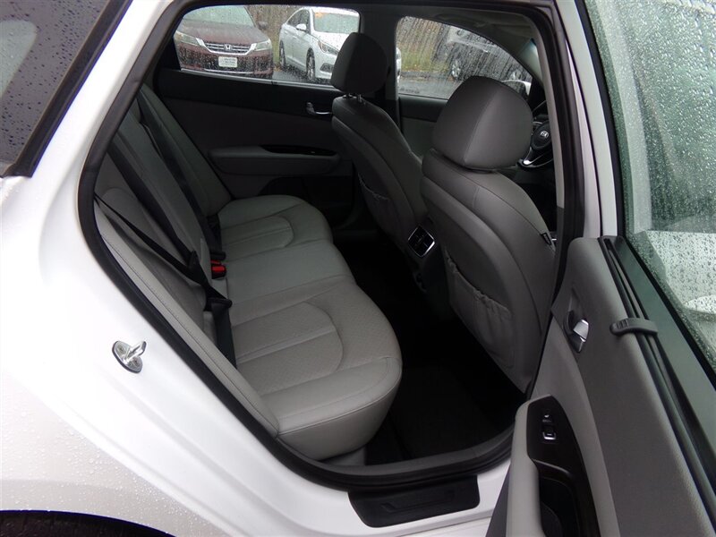 2016 Kia Optima EX Tech - Photo 12 - Groton, CT 06340