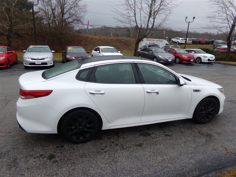 2016 Kia Optima EX Tech - Photo 8 - Groton, CT 06340