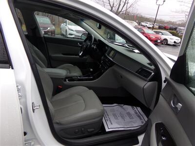 2016 Kia Optima EX Tech - Photo 13 - Groton, CT 06340