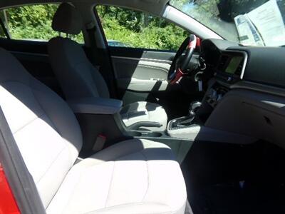 2019 Hyundai ELANTRA SEL - Photo 12 - Uncasville, CT 06382