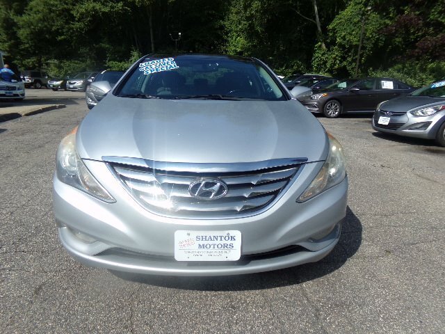 2012 Hyundai SONATA Limited - Photo 2 - Groton, CT 06340