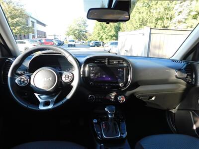 2022 Kia Soul X-Line   - Photo 2 - Northfield, IL 60093