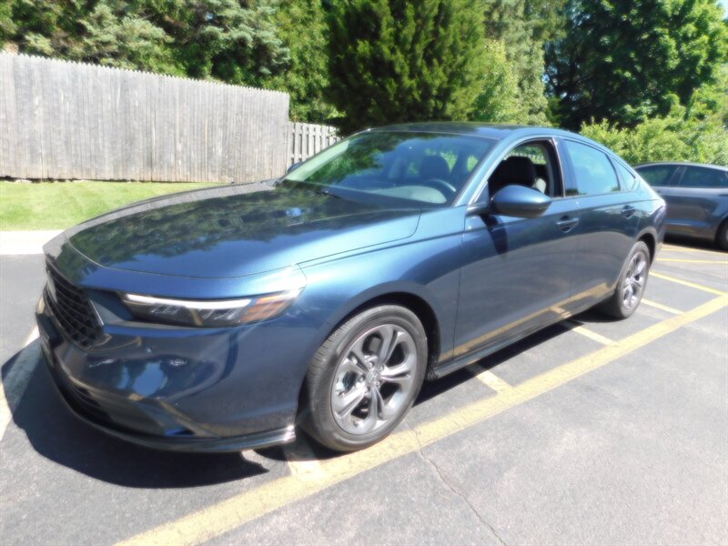 2024 Honda Accord Hybrid EX-L  