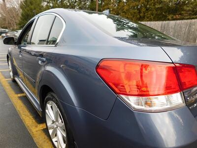 2014 Subaru Legacy 2.5i Limited   - Photo 17 - Northfield, IL 60093