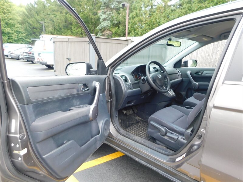 2009 Honda CR-V LX - Photo 17