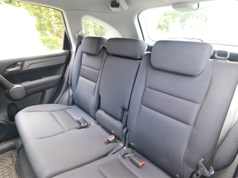 2009 Honda CR-V LX - Photo 6