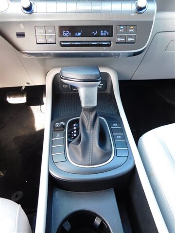 2024 Hyundai Kona SEL - Photo 10