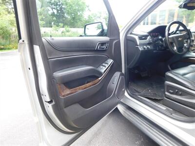 2017 Chevrolet Tahoe LT   - Photo 15 - Northfield, IL 60093