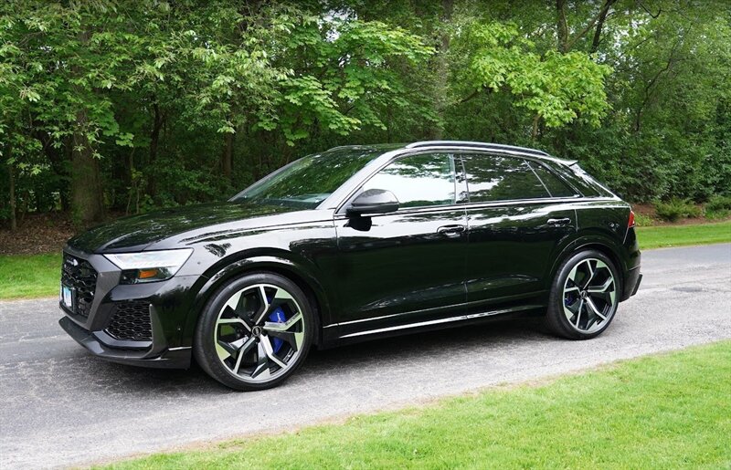 2021 Audi RS Q8 4.0T quattro   - Photo 1 - Northfield, IL 60093