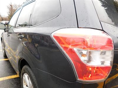 2015 Subaru Forester 2.5i Premium   - Photo 18 - Northfield, IL 60093