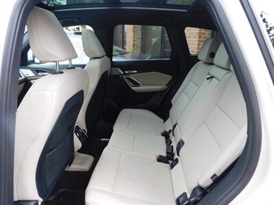 2023 BMW X1 xDrive28i   - Photo 6 - Northfield, IL 60093