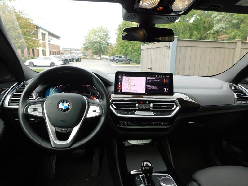 2024 BMW X4 xDrive30i  