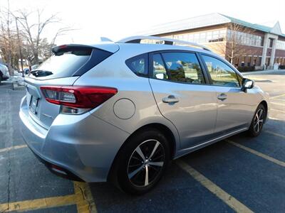 2023 Subaru Impreza Premium   - Photo 19 - Northfield, IL 60093