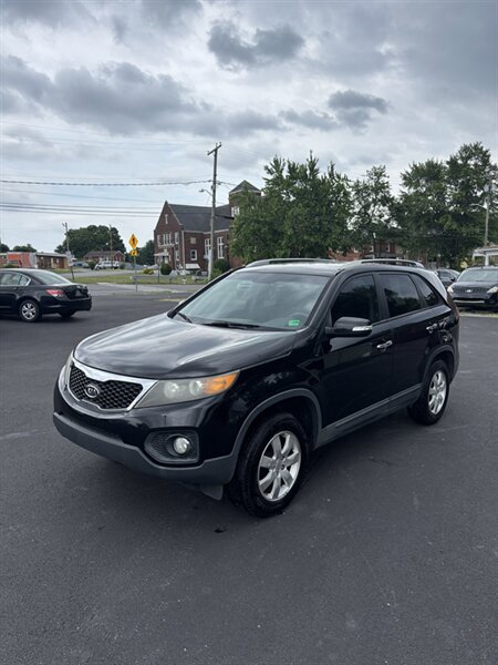 2011 Kia Sorento LX   - Photo 1 - Roanoke, VA 24017