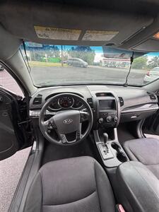 2011 Kia Sorento LX - Photo 17 - Roanoke, VA 24017