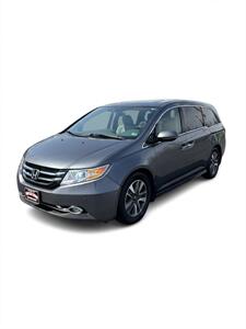 2014 Honda Odyssey Touring   - Photo 1 - Roanoke, VA 24017