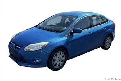 2012 Ford Focus SE   - Photo 1 - Roanoke, VA 24017
