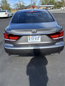 2013 Lexus LS L   - Photo 14 - Roanoke, VA 24017