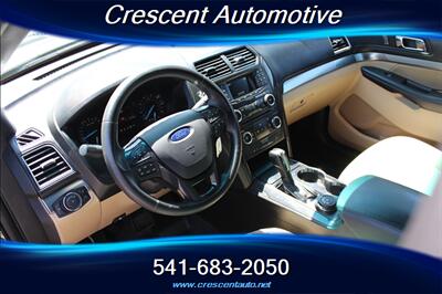 2017 Ford Explorer   - Photo 11 - Eugene, OR 97402