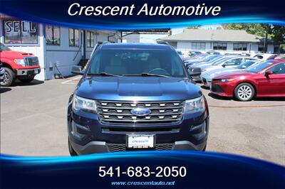 2017 Ford Explorer   - Photo 3 - Eugene, OR 97402