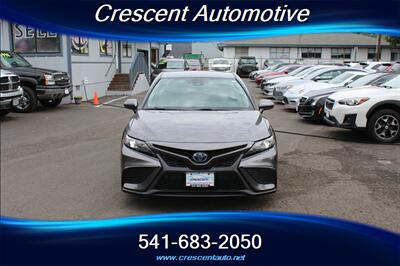 2021 Toyota Camry Hybrid SE   - Photo 3 - Eugene, OR 97402
