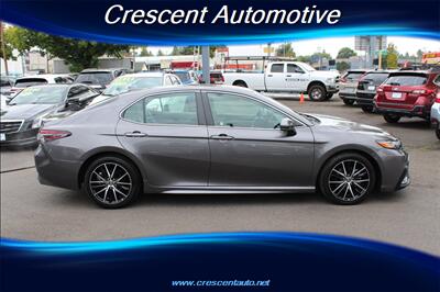 2021 Toyota Camry Hybrid SE   - Photo 5 - Eugene, OR 97402