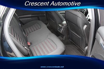 2016 Ford Fusion SE   - Photo 13 - Eugene, OR 97402