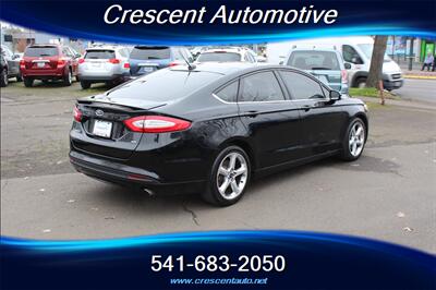 2016 Ford Fusion SE   - Photo 6 - Eugene, OR 97402