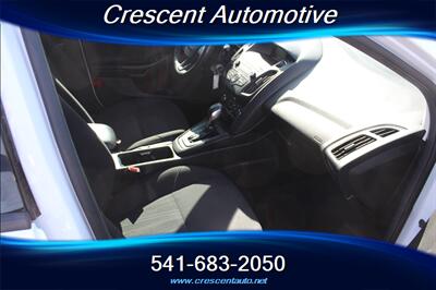 2018 Ford Focus SE   - Photo 12 - Eugene, OR 97402