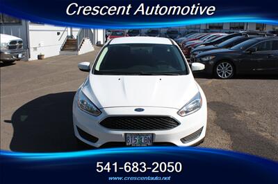 2018 Ford Focus SE   - Photo 3 - Eugene, OR 97402
