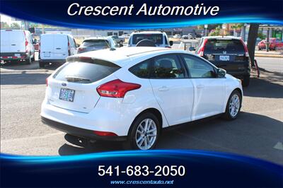 2018 Ford Focus SE   - Photo 6 - Eugene, OR 97402