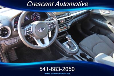 2019 Kia Forte LXS   - Photo 11 - Eugene, OR 97402