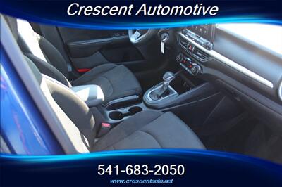 2019 Kia Forte LXS   - Photo 12 - Eugene, OR 97402