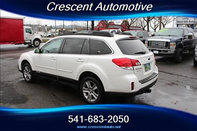 2013 Subaru Outback 2.5i Limited - Photo 8 - Eugene, OR 97402