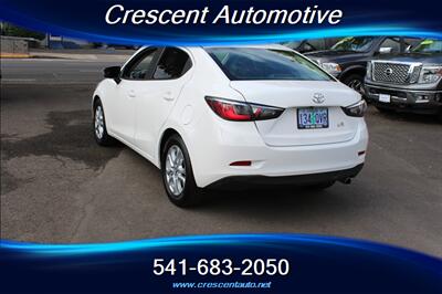 2017 Toyota Yaris iA   - Photo 6 - Eugene, OR 97402