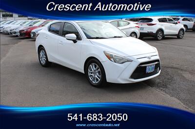 2017 Toyota Yaris iA   - Photo 3 - Eugene, OR 97402